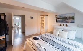 MD-6 Buckau Karl-Schmidt-Strasse 22 Appartement Top Ausstattung - Smart TV - 2Schlafzimmer -5 Min zum Zentrum